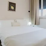 Garibaldi House 3*
