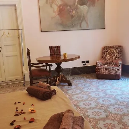 Garibaldi House Гостевой дом